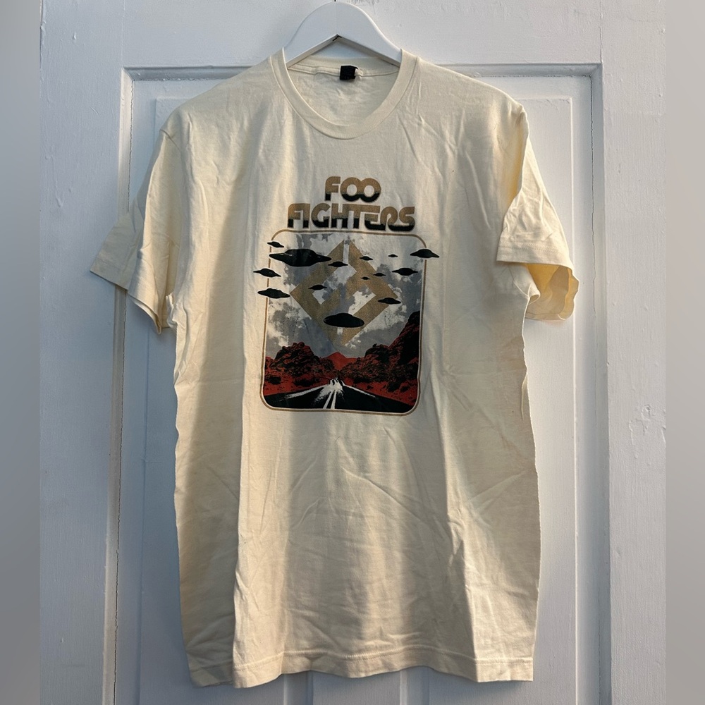 New Foo Fighters 2017 Roswell concert tee- size L
